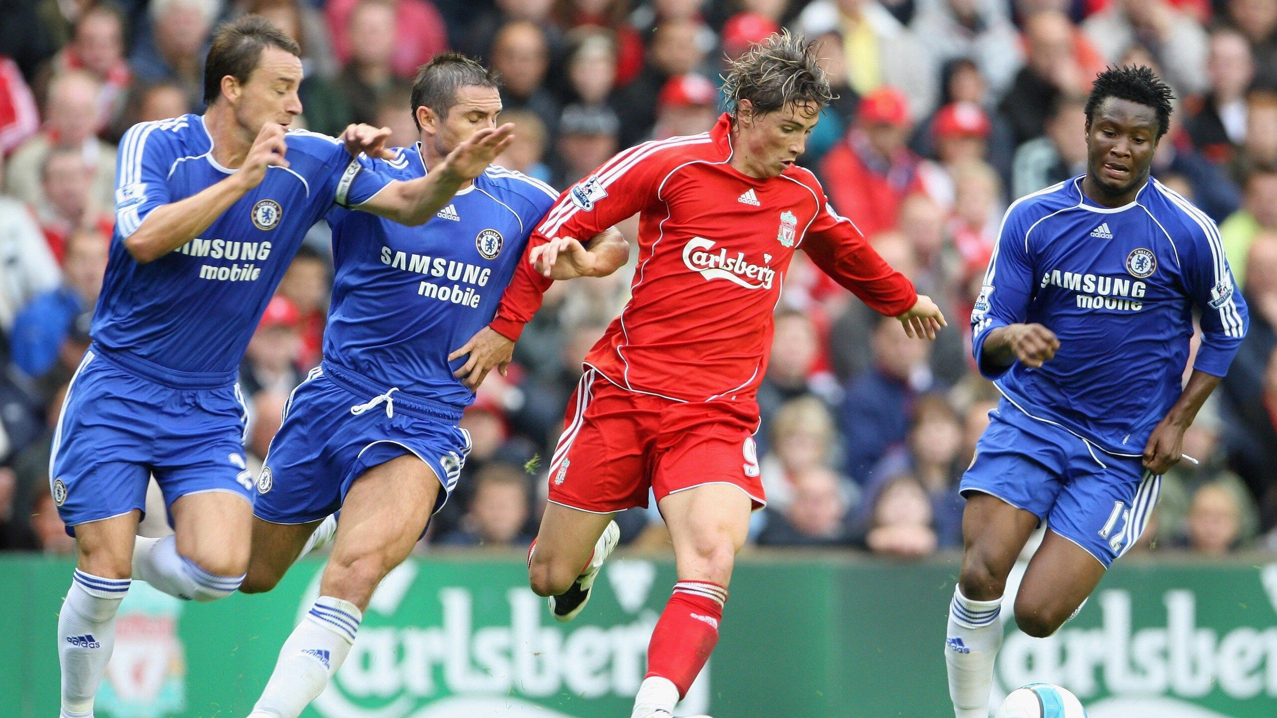 开云官方平台-2001年西部决赛:沙奎尔·奥尼尔在对阵太阳的比赛中表现惊人,带领湖人实现逆转,成功晋级总决赛,当赛季夺冠。